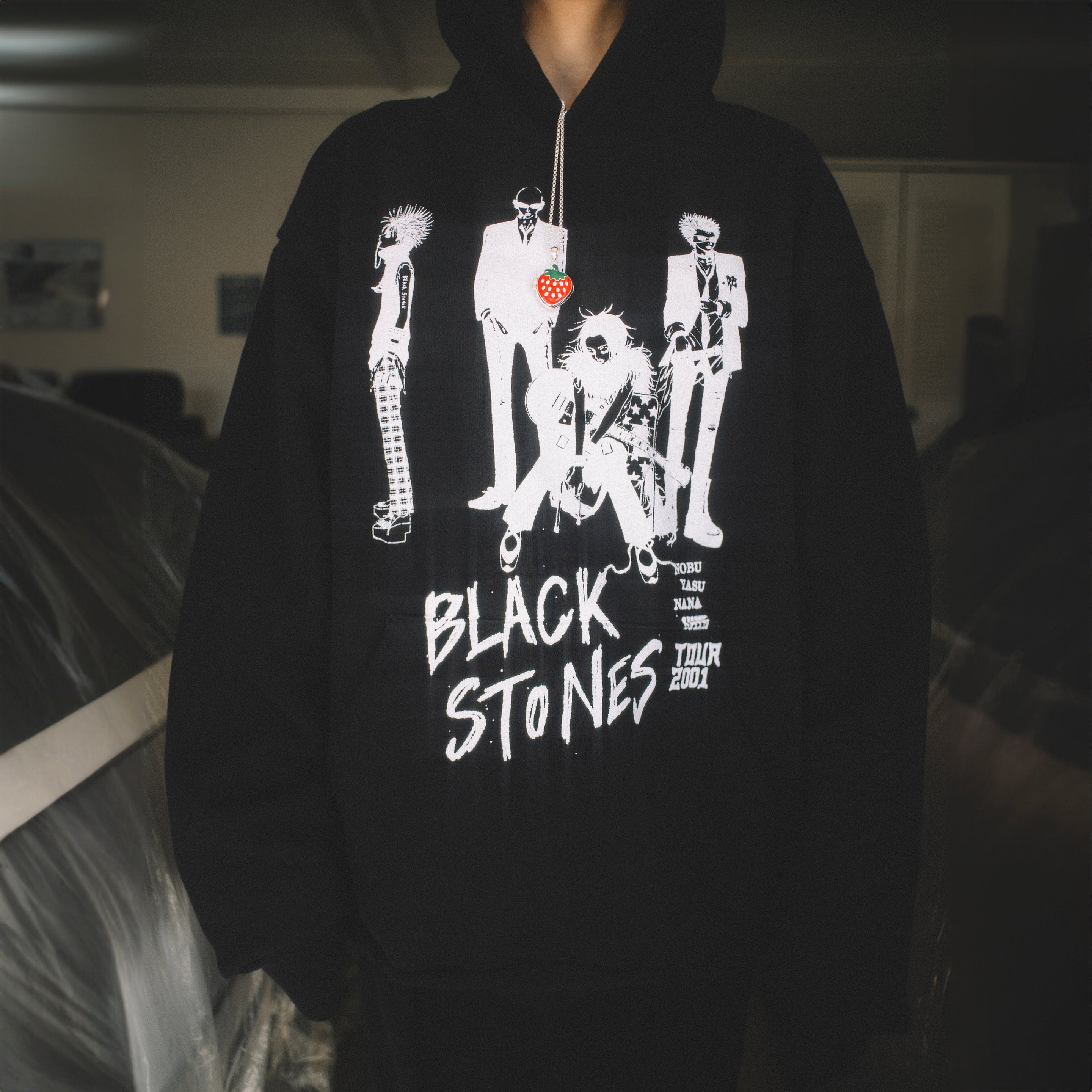 BLACK STONES 2001 TOUR HOODIE